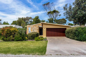 Invy Surf Hideaway Inverloch